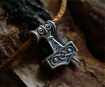 Amuleto Martillo de Thor o Mjolnir